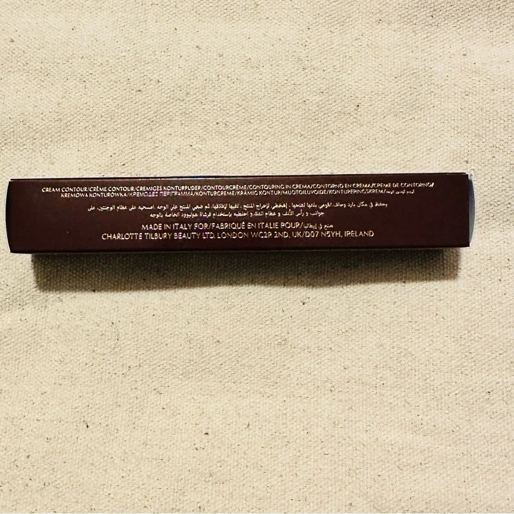 Charlotte Tilbury | Concealer | Hollywood Contour Wand | Medium-Deep
